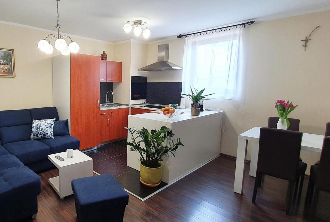 Apartments Tb Porat  Extérieur photo